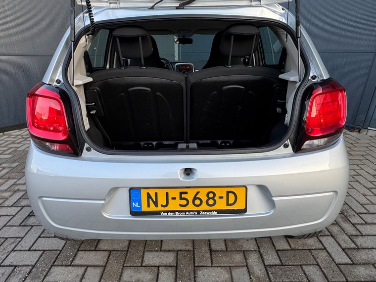 Vehicle Image 16