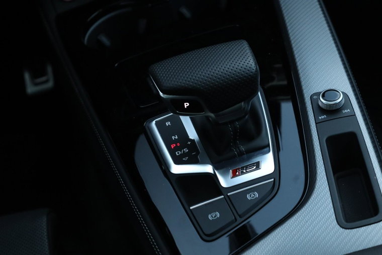 Vehicle Image 35