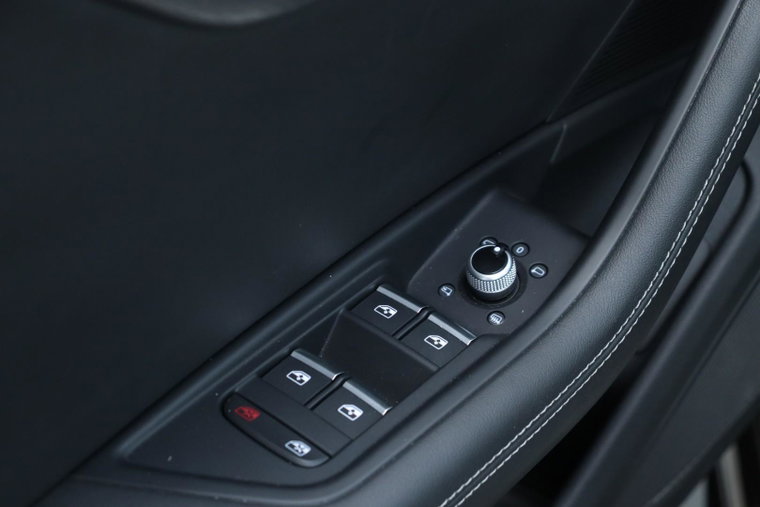Vehicle Image 50
