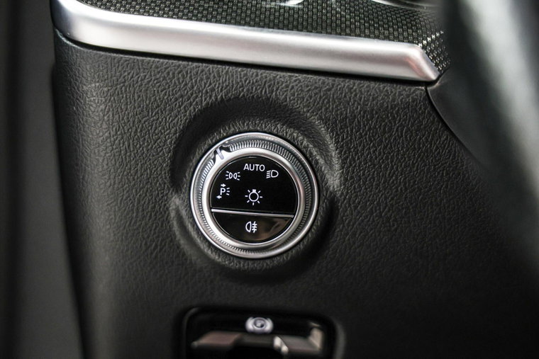 Vehicle Image 35