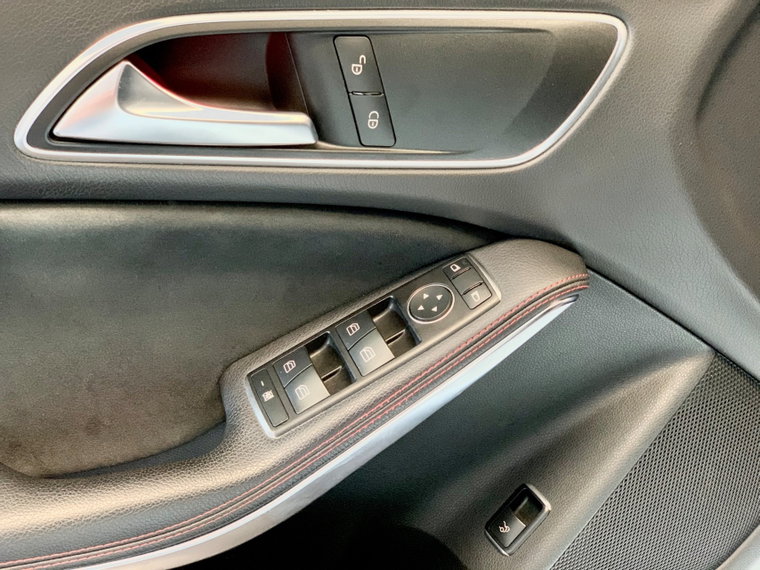 Vehicle Image 24