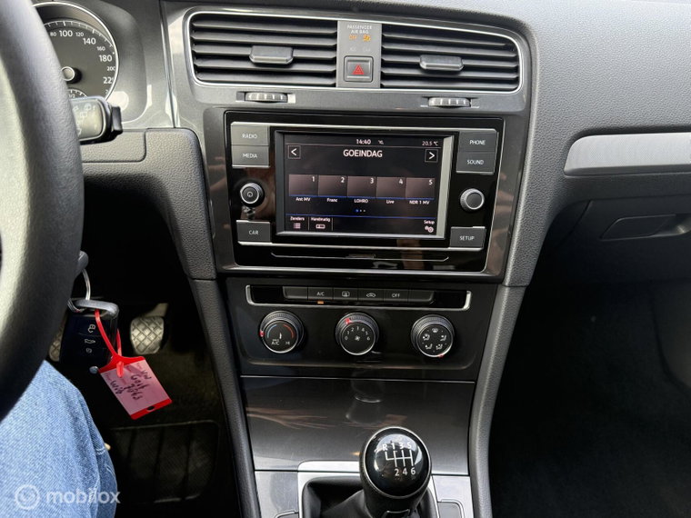 Vehicle Image 16