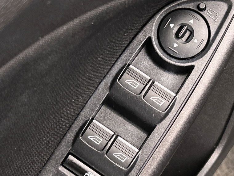 Vehicle Image 24