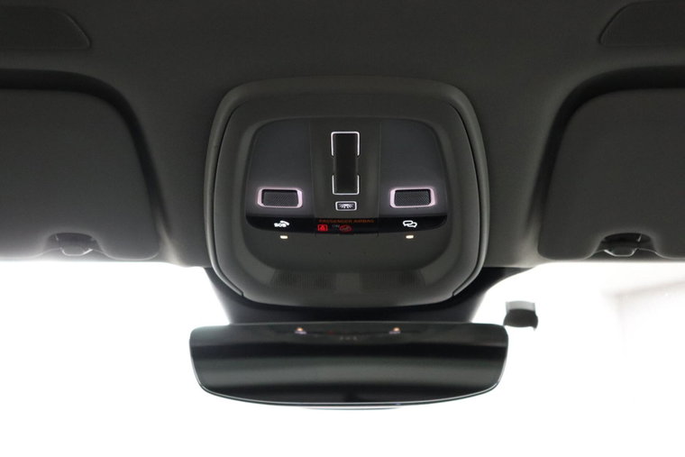 Vehicle Image 37