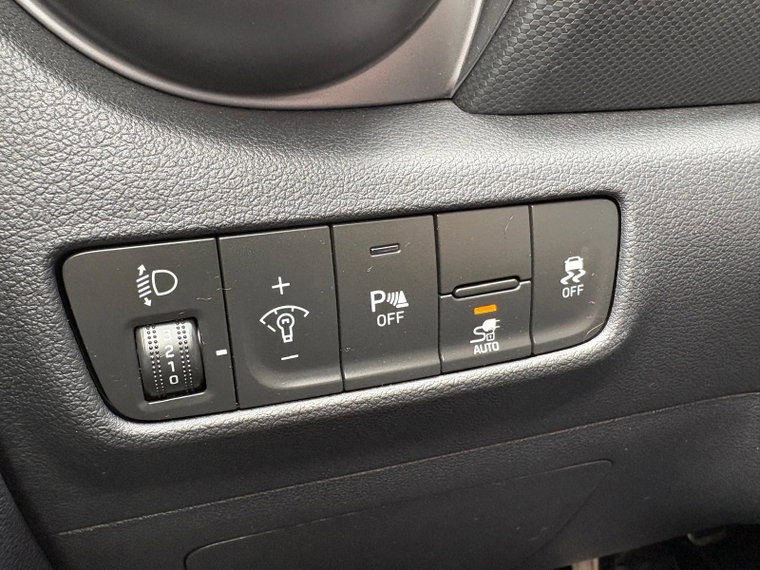 Vehicle Image 26