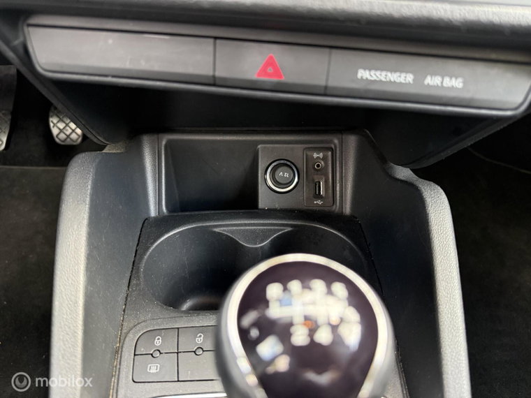 Vehicle Image 17