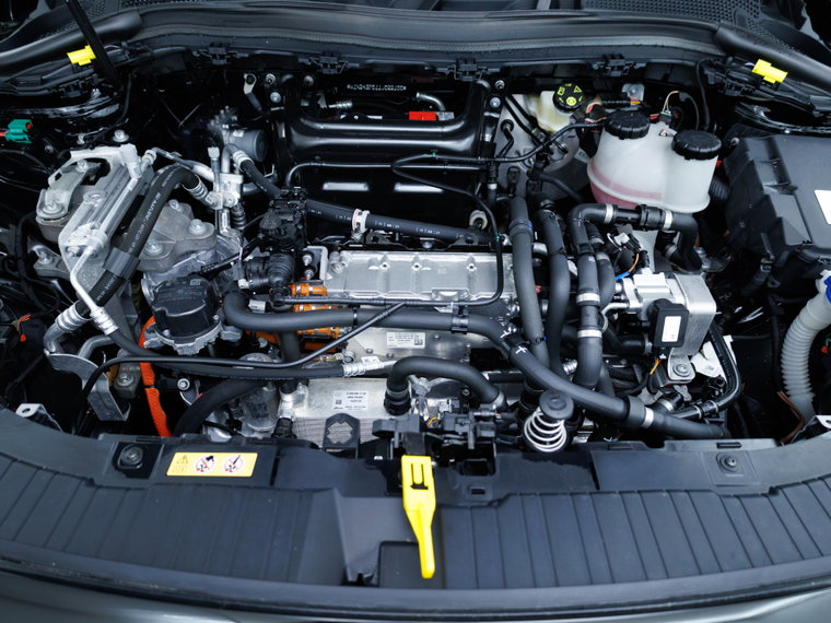Vehicle Image 16