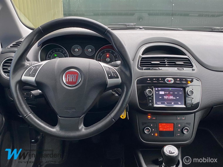 Vehicle Image 18