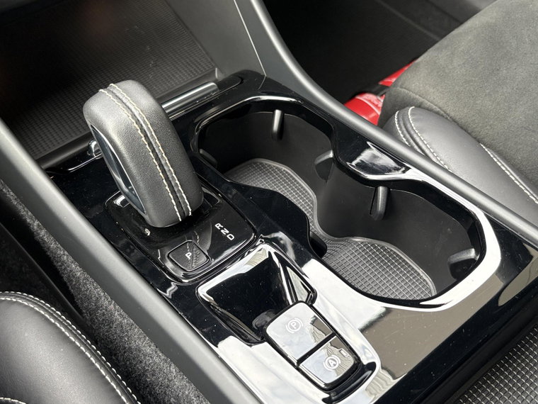 Vehicle Image 41