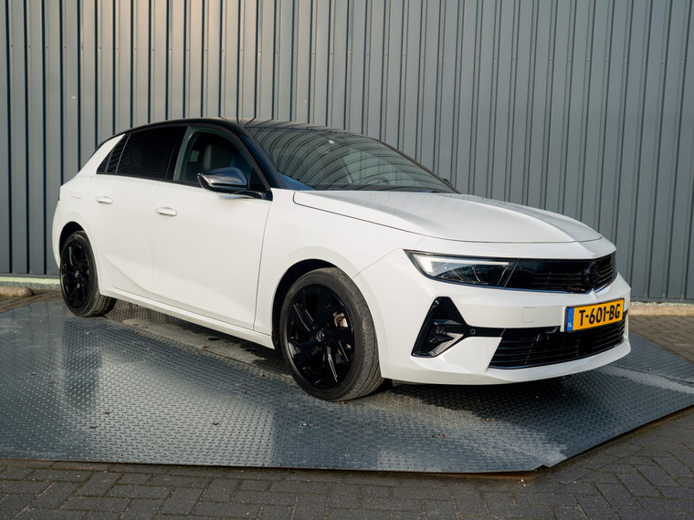 Vehicle Image 18