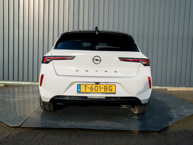 Vehicle Image 41