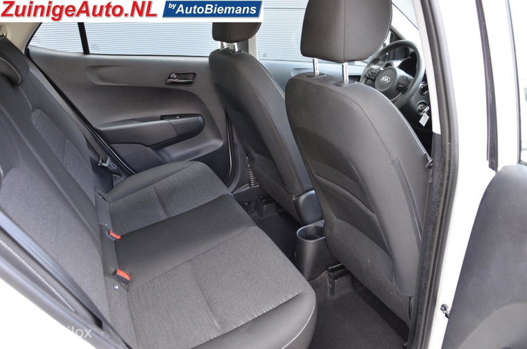 Vehicle Image 15