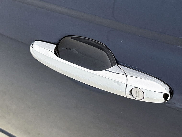 Vehicle Image 23