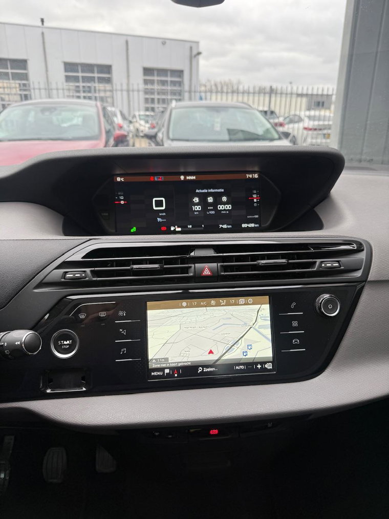 Vehicle Image 37