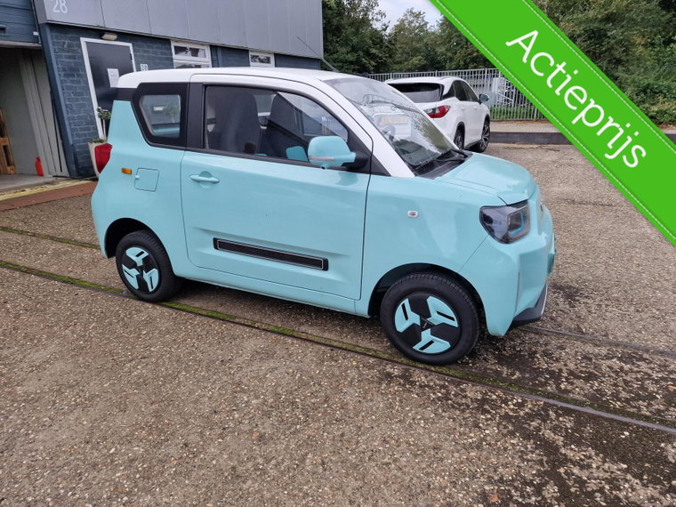 Vehicle Image 29