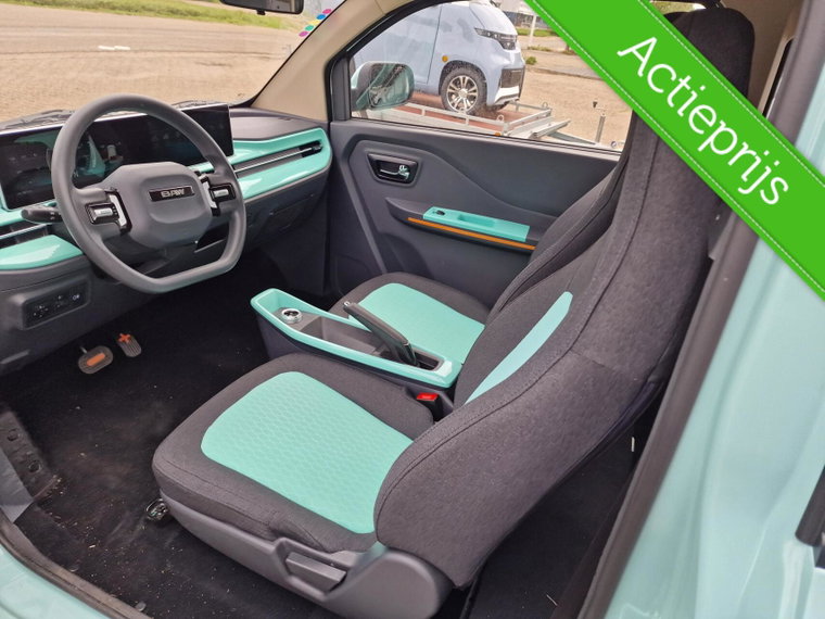 Vehicle Image 31