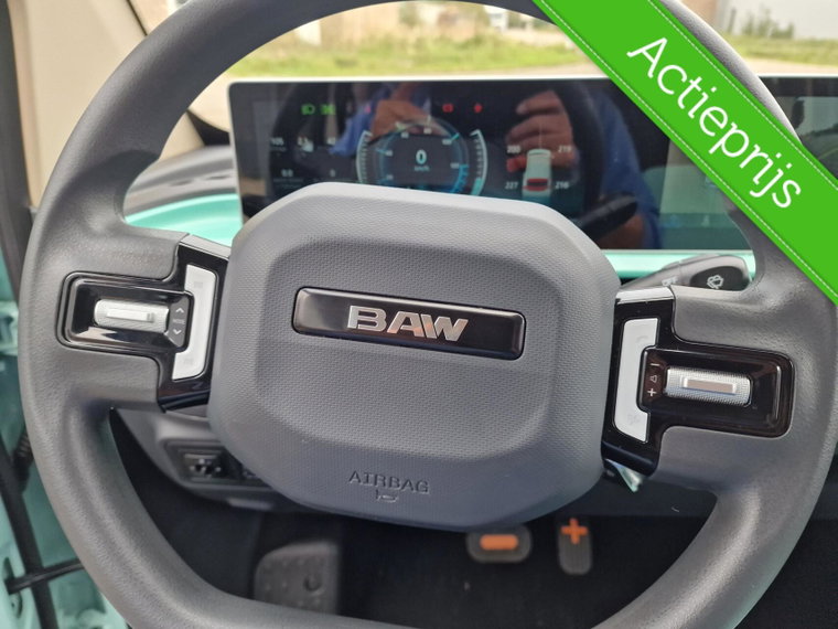 Vehicle Image 36
