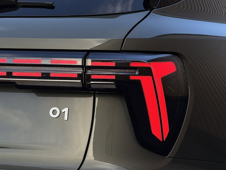 Vehicle Image 30