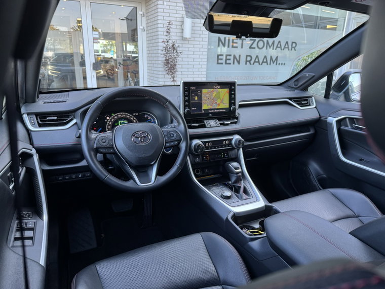 Vehicle Image 14