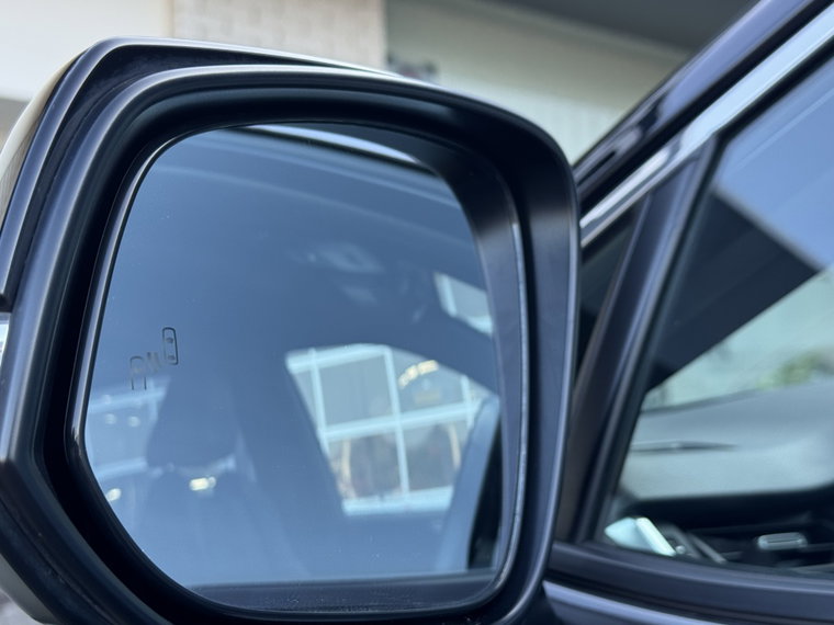 Vehicle Image 40