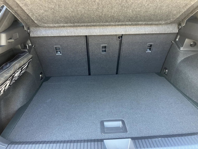 Vehicle Image 40