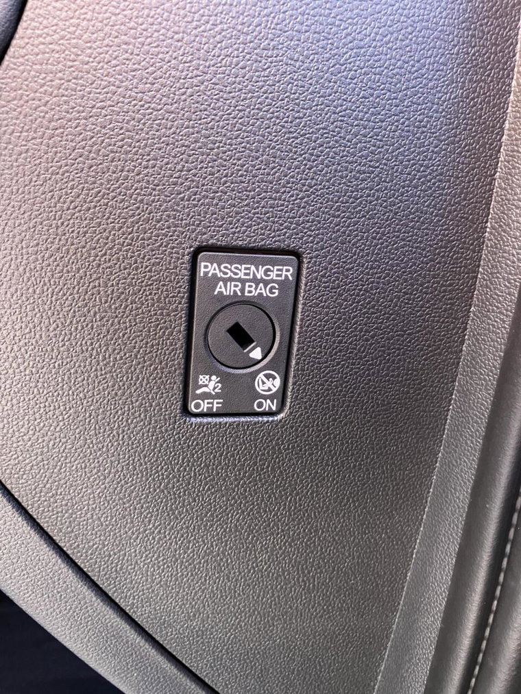 Vehicle Image 45