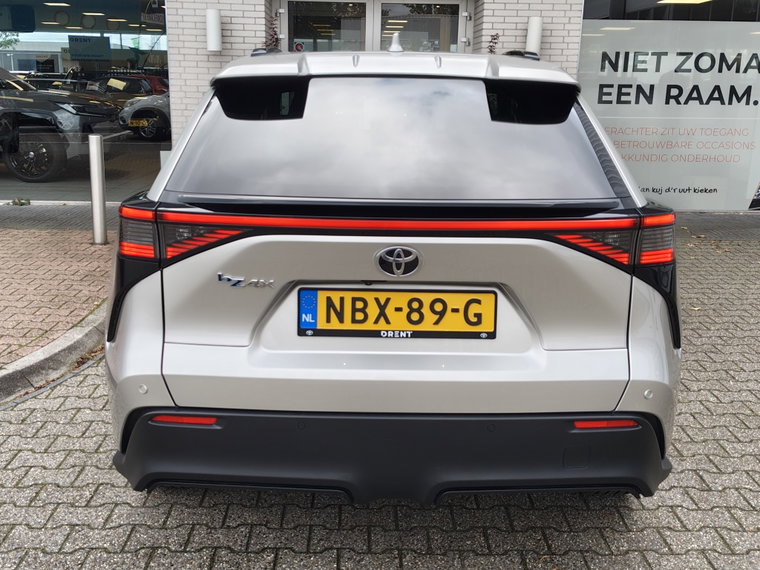 Vehicle Image 7