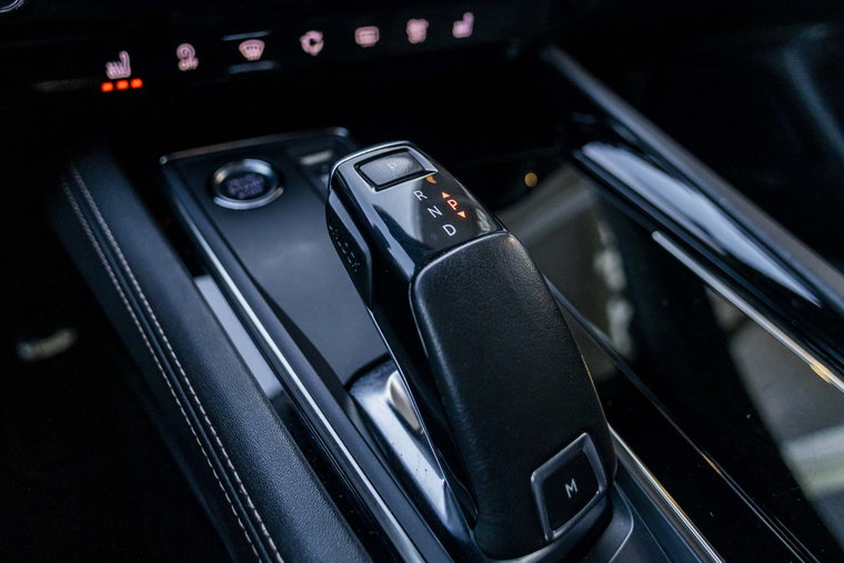 Vehicle Image 24