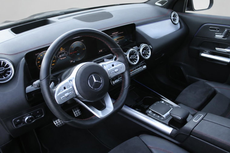 Vehicle Image 19