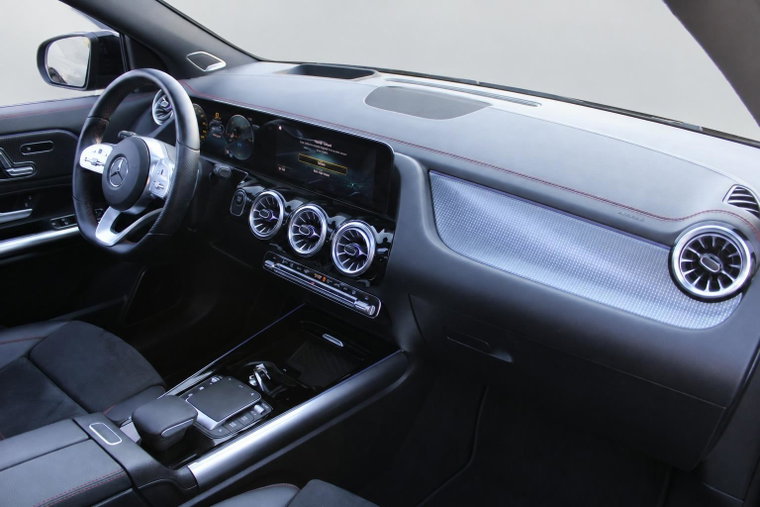 Vehicle Image 22