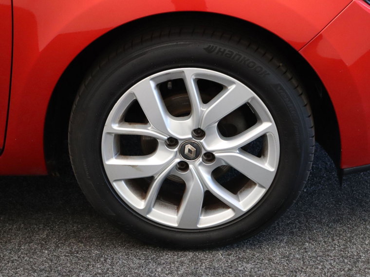 Vehicle Image 35