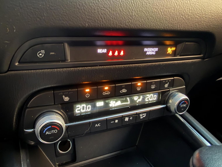 Vehicle Image 24