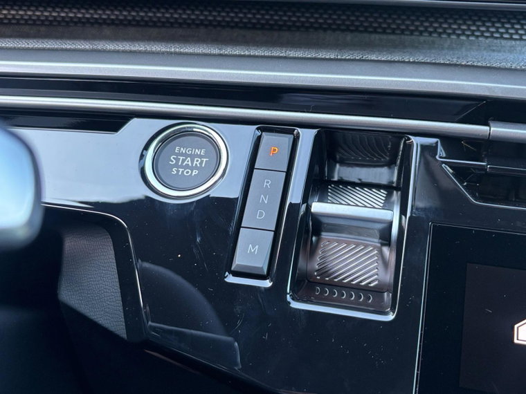 Vehicle Image 27