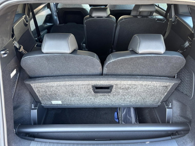Vehicle Image 35