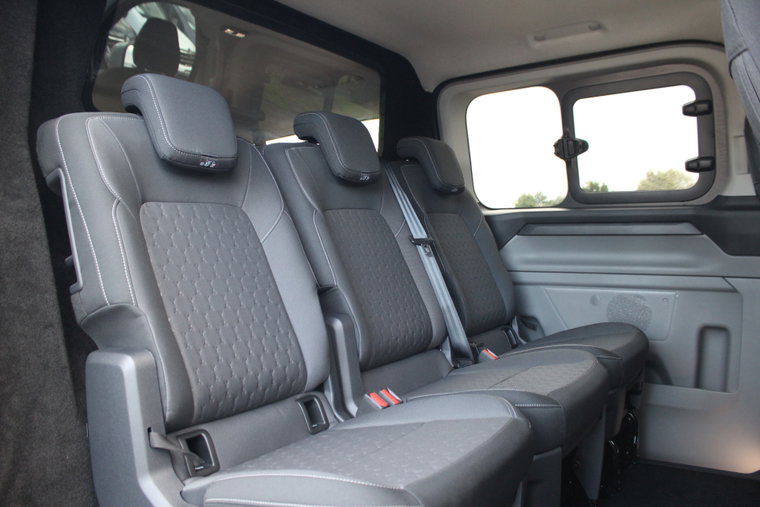 Vehicle Image 21