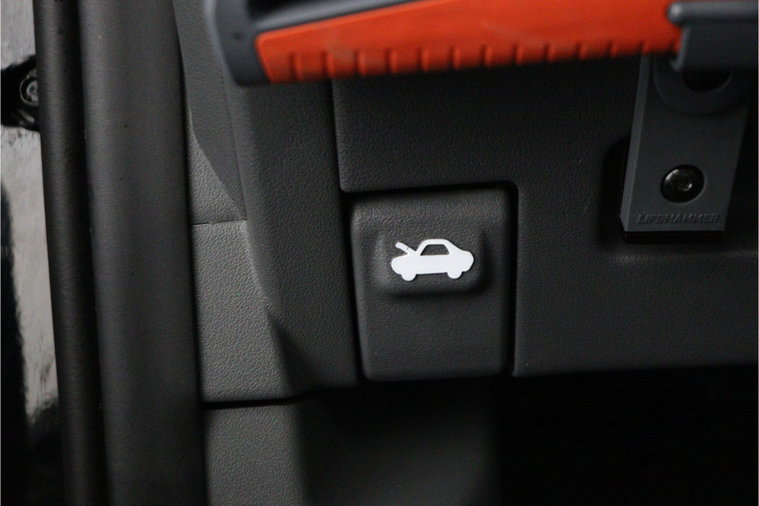 Vehicle Image 48
