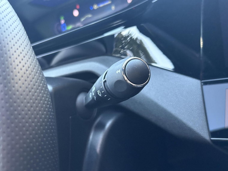 Vehicle Image 28