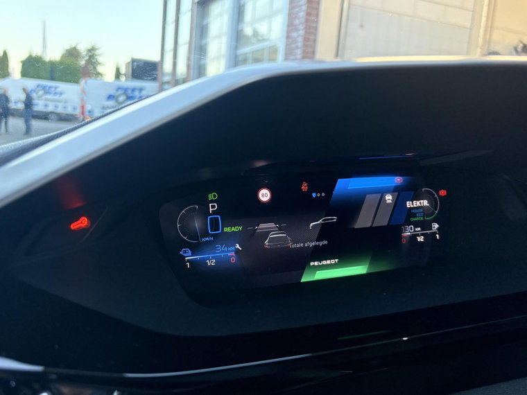 Vehicle Image 30