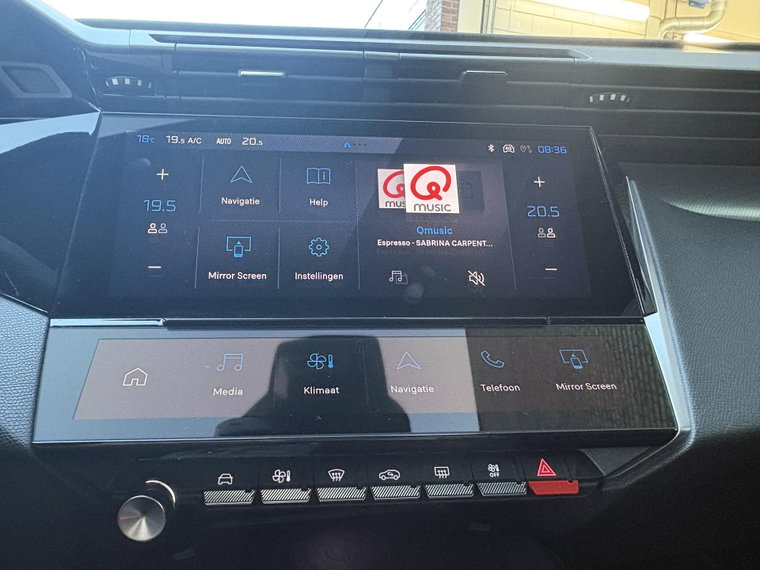 Vehicle Image 36