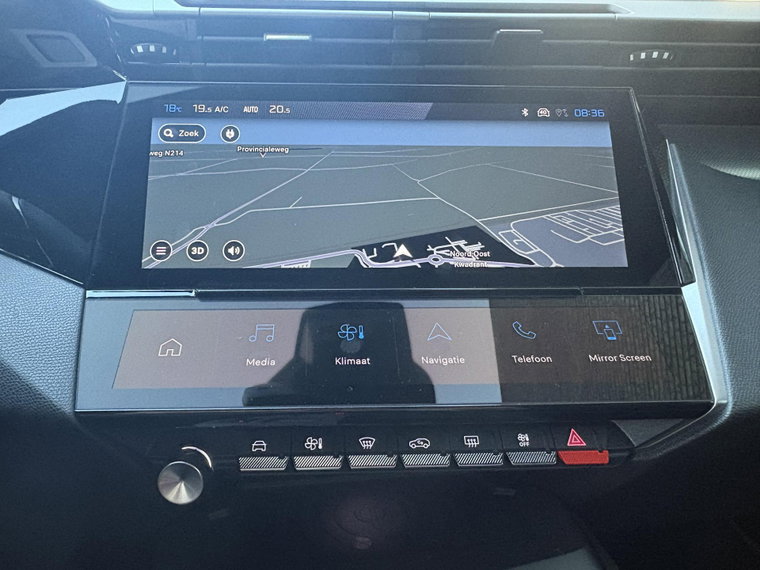 Vehicle Image 38