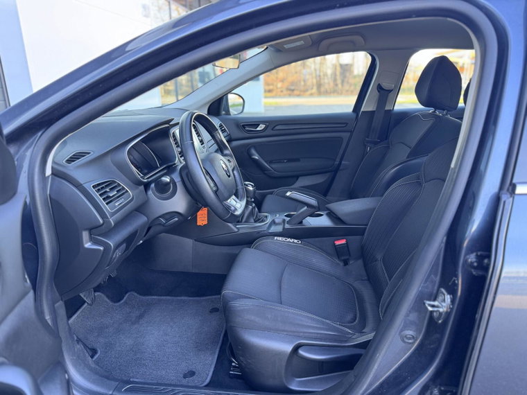 Vehicle Image 23