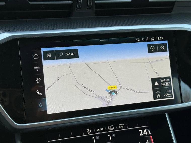 Vehicle Image 19