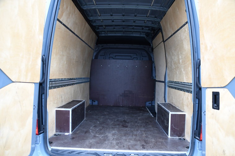 Vehicle Image 37