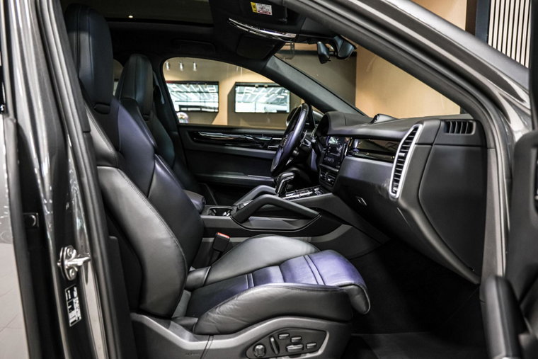 Vehicle Image 20