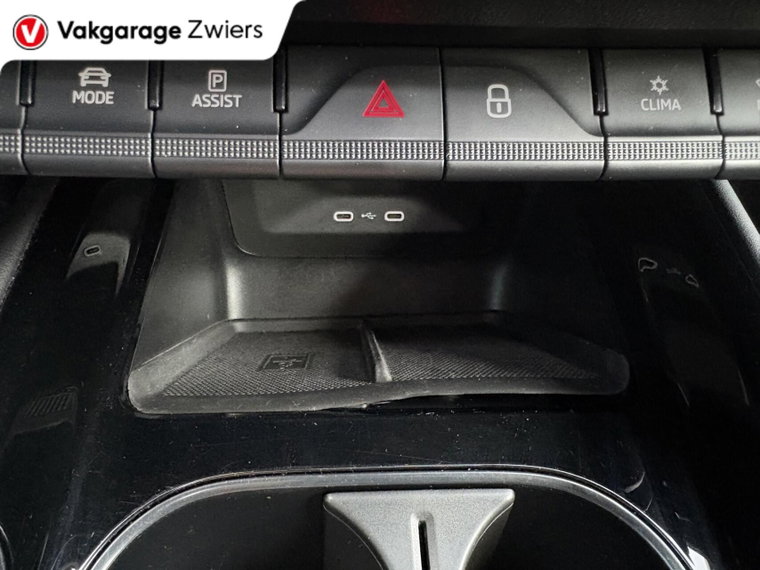 Vehicle Image 37