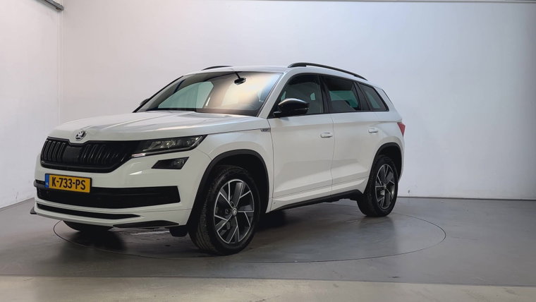 Vehicle Image 8