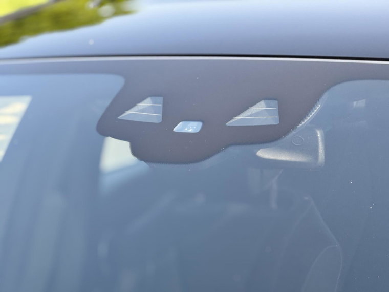 Vehicle Image 33