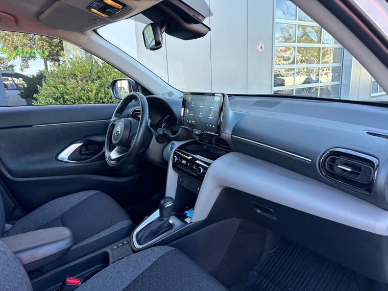 Vehicle Image 22