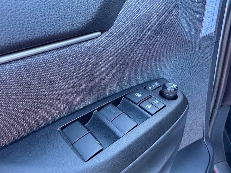 Vehicle Image 33