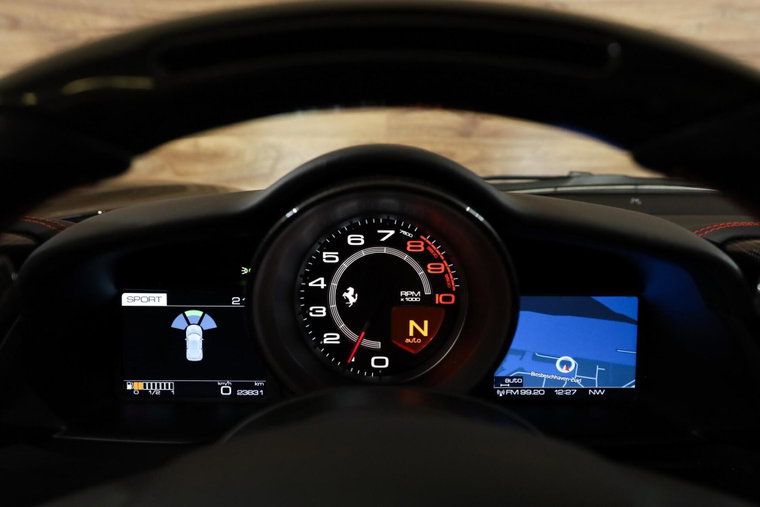 Vehicle Image 36